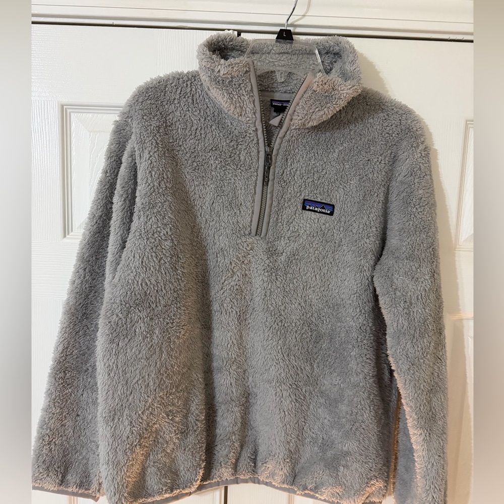 Patagonia Gray Fleece Pullover Women size Medium NWOT